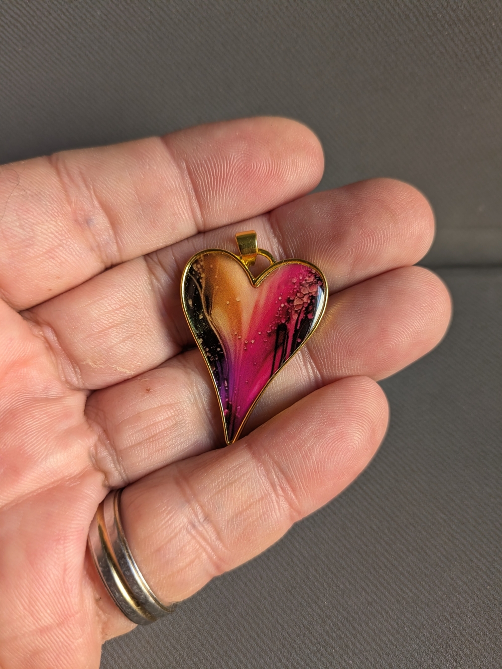 Heart-Shaped Pink & Gold Resin Pendant Necklace